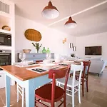 فيلة Trullo Mamas